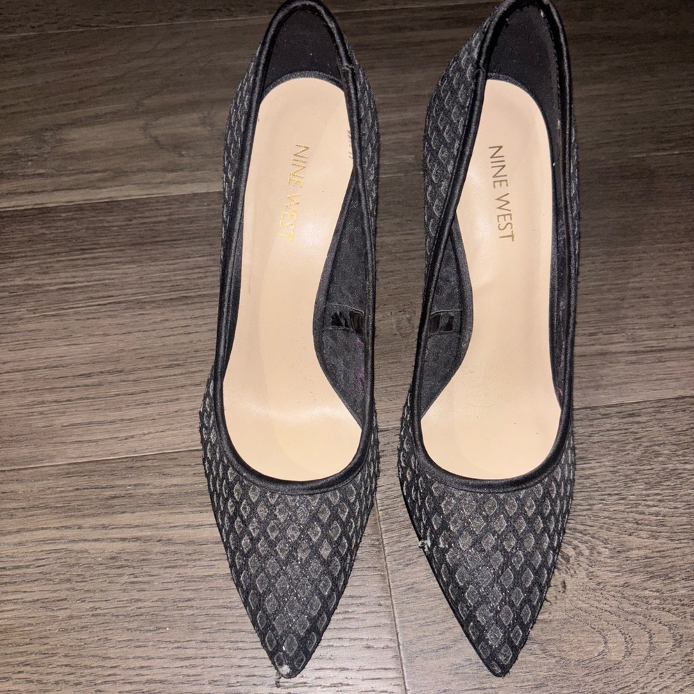 Nine West Black Diamond Pattern Heels